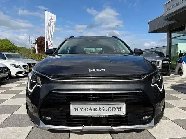 Używany Kia Niro Vision 182 KM (133 kW) 2022 Szary SUV