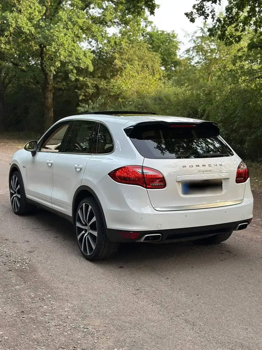 Gebraucht Porsche Cayenne 245 PS (180 kW) 2013 Weiß SUV