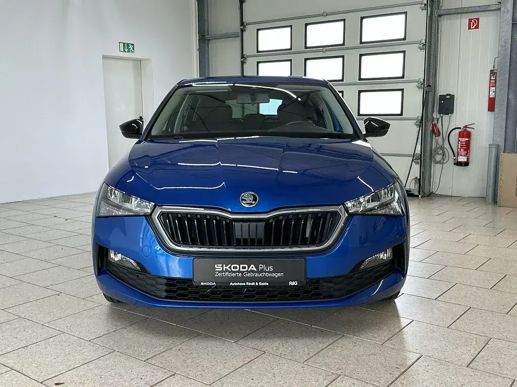 Gebraucht Skoda Scala Ambition 116 PS (85 kW) 2019 Raceblau Kleinwagen