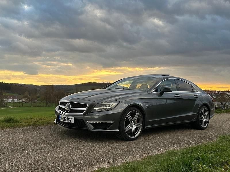 Gebraucht Mercedes CLS63 AMG AMG 525 PS (386 kW) 2012 Grau Coupé