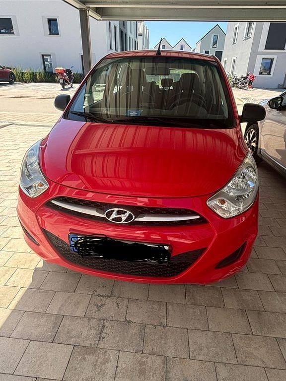 Rot Gebraucht 2012 Hyundai i10 Classic Kleinwagen | 2.499 € (Guter Preis) - Bild 1/4