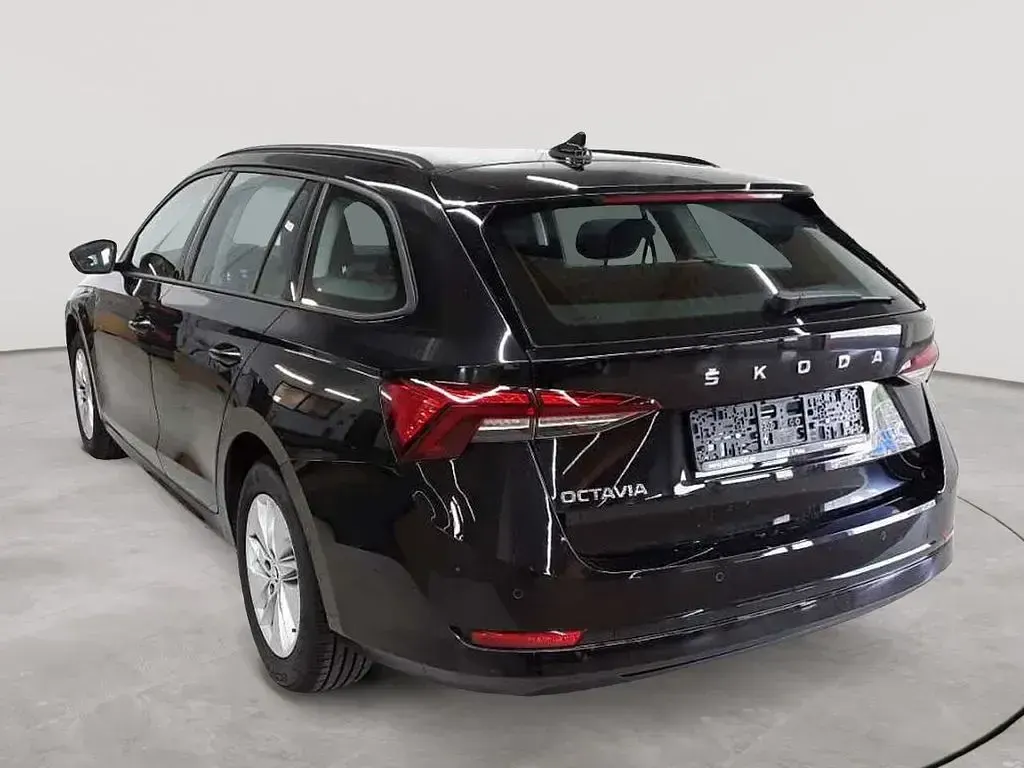 Gebraucht Skoda Octavia Ambition 150 PS (110 kW) 2023 Schwarz Kombi