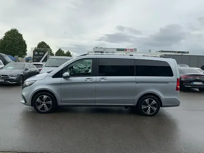 Gebraucht Mercedes V250 190 PS (139 kW) 2025 Silber Van / Kleinbus