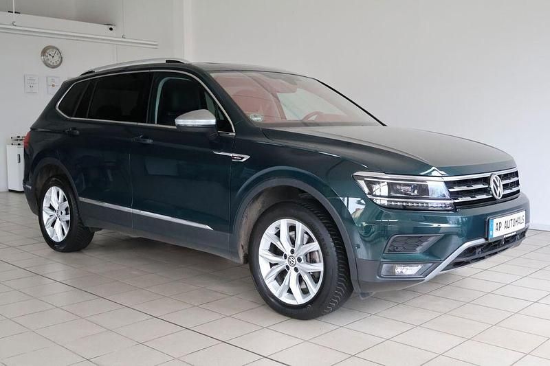 Grün Gebraucht 2018 VW Tiguan Allspace Highline SUV | 21.990 € (Superpreis) - Bild 1/3