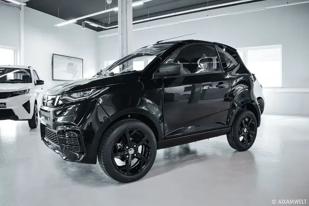 Nowe Aixam AMBITION Sport 2026 Czarny Hatchback