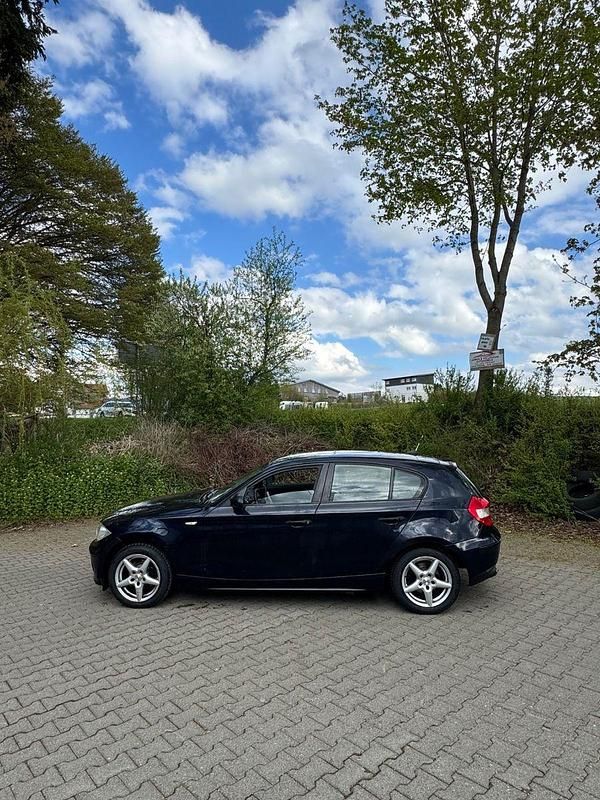Second-hand BMW 118 122 CP (89 kW) 2006 Albastru Hatchback