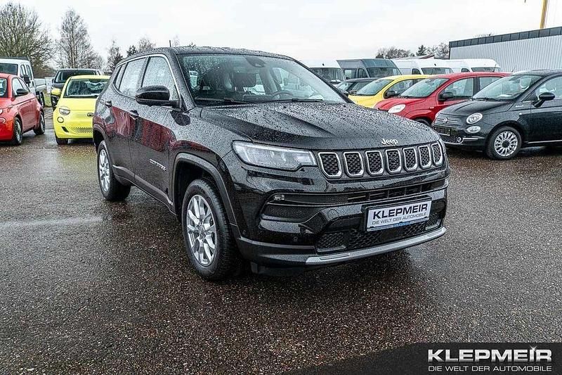 Gebraucht Jeep Compass Altitude 131 PS (96 kW) 2024 Cinema schwarz SUV