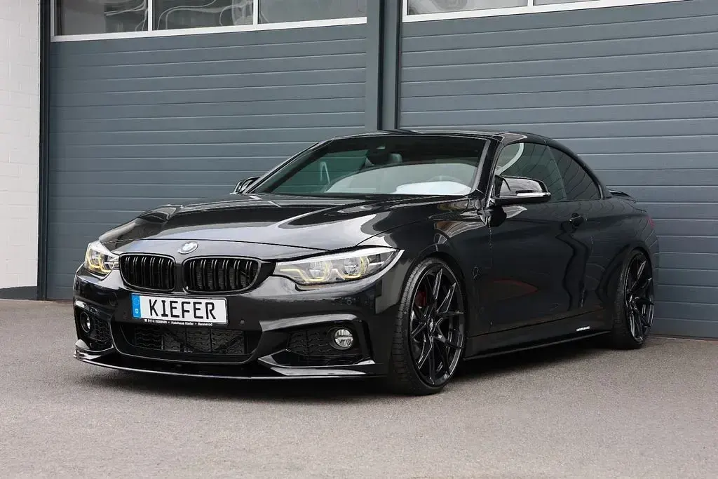 Gebraucht BMW 440 Performance 326 PS (239 kW) 2018 Saphirschwarz metallic Cabrio