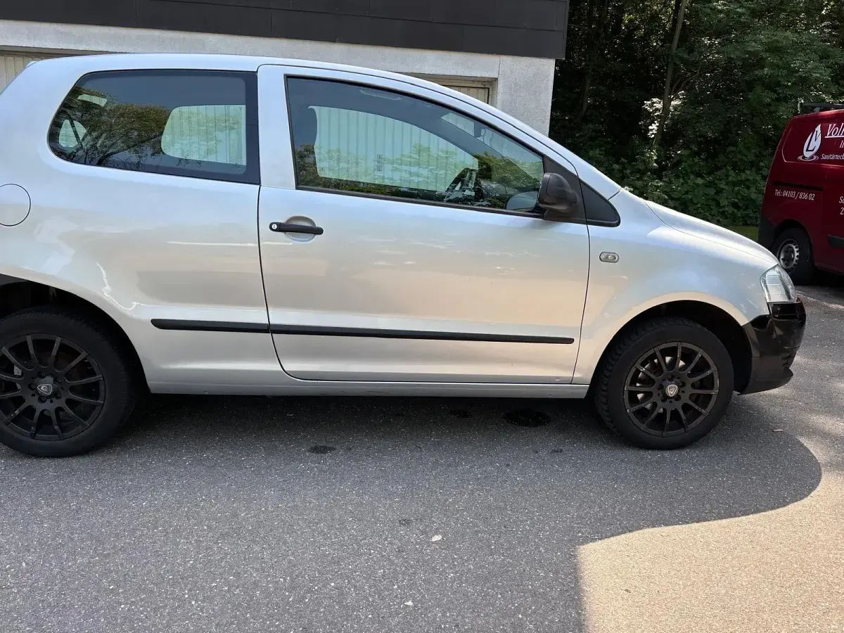Gebraucht VW Fox 54 PS (39 kW) 2007 Silber Kleinwagen