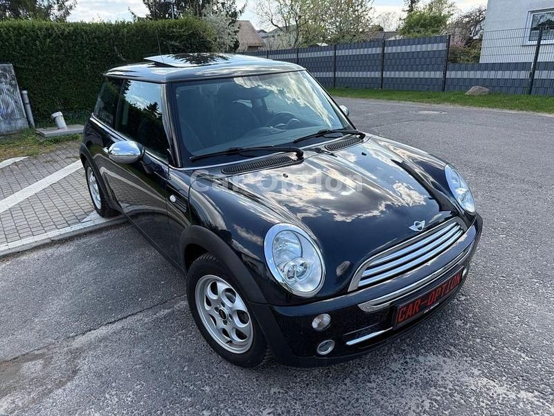 Usado Mini ONE 90 HP (66 kW) 2005 Preto Citadino