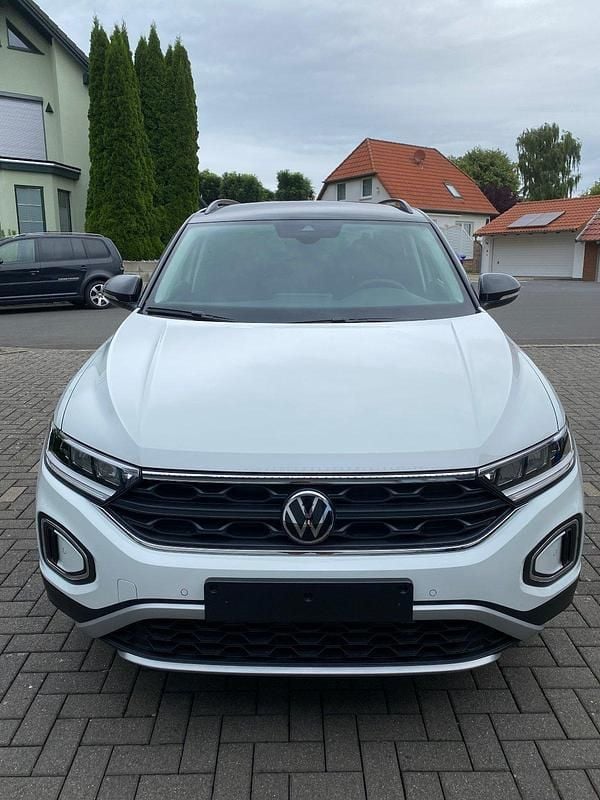 Gebraucht VW T-Roc Move 150 PS (110 kW) 2024 Weiß SUV