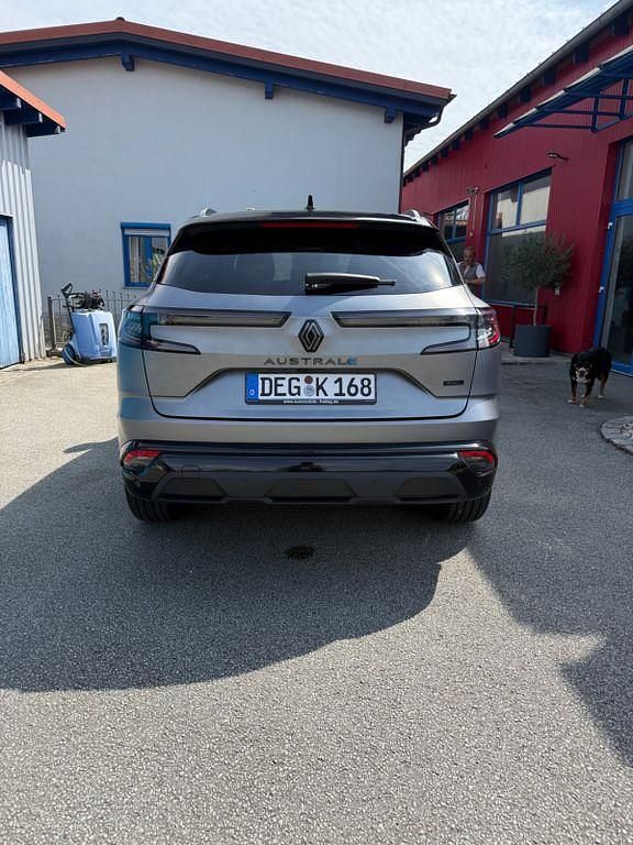 Usado Renault Austral Iconic 200 CV (147 kW) 2025 Gris SUV