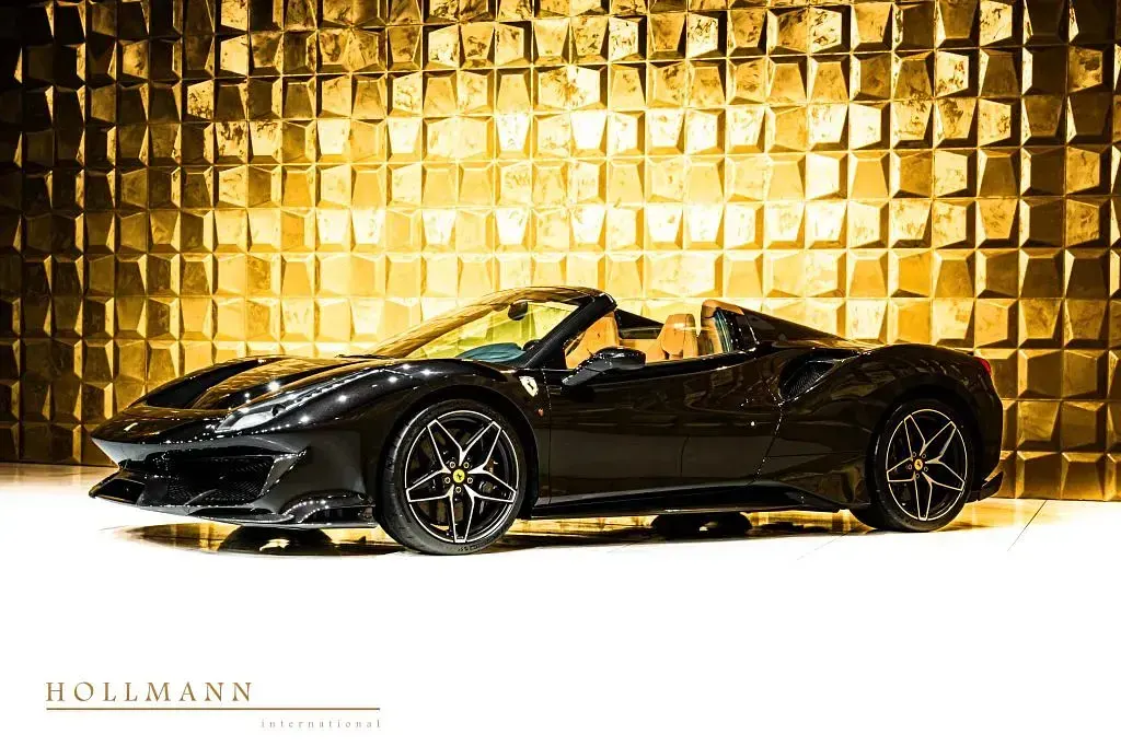 Second-hand Ferrari 488 721 CP (530 kW) 2021 Negru Cabrio