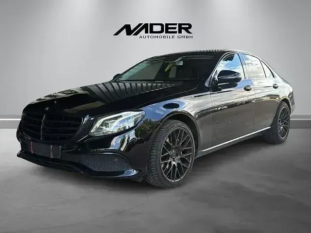 Second-hand Mercedes E250 211 CP (155 kW) 2017 Negru Berlinǎ