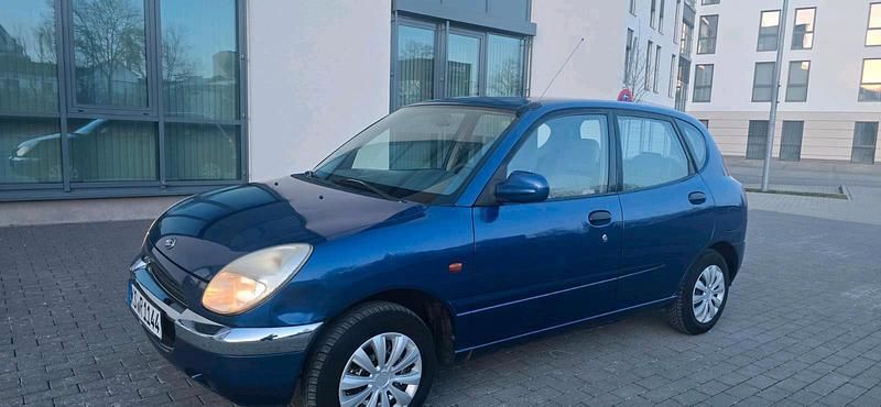 Blau Gebraucht 2001 Daihatsu Sirion Kleinwagen | 1.499 € (Guter Preis) - Bild 1/4