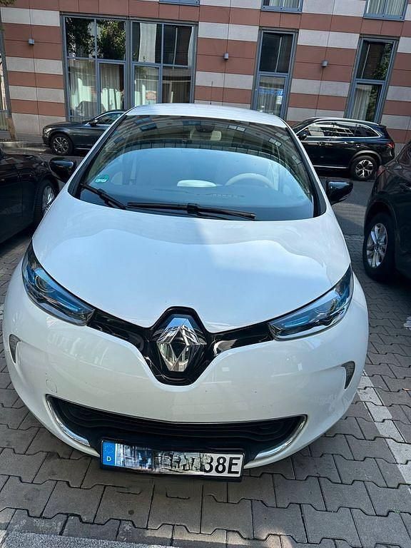 Weiß Gebraucht 2016 Renault Zoe Life Kleinwagen | 6.200 € (Fairer Preis) - Bild 1/4