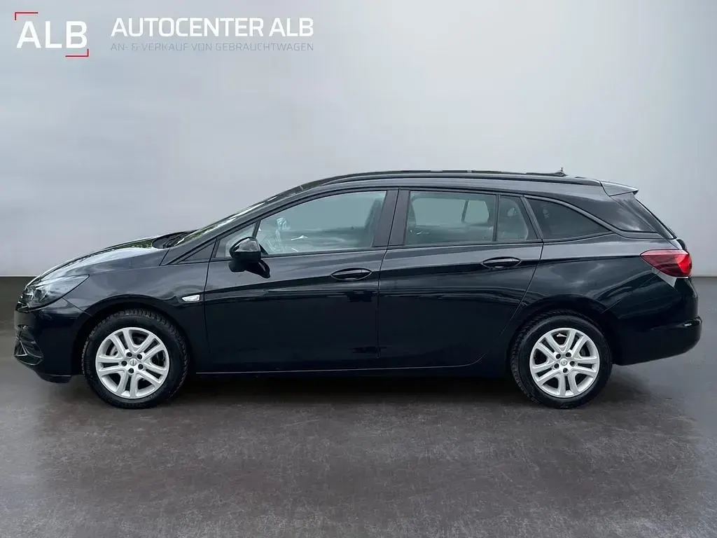 Gebraucht Opel Astra 110 PS (80 kW) 2022 Schwarz Kleinwagen