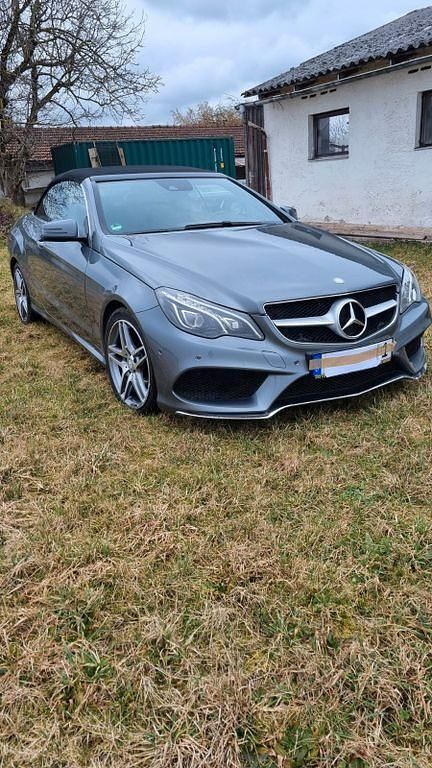 Gebraucht Mercedes E220 AMG line 170 PS (125 kW) 2016 Grau Cabrio