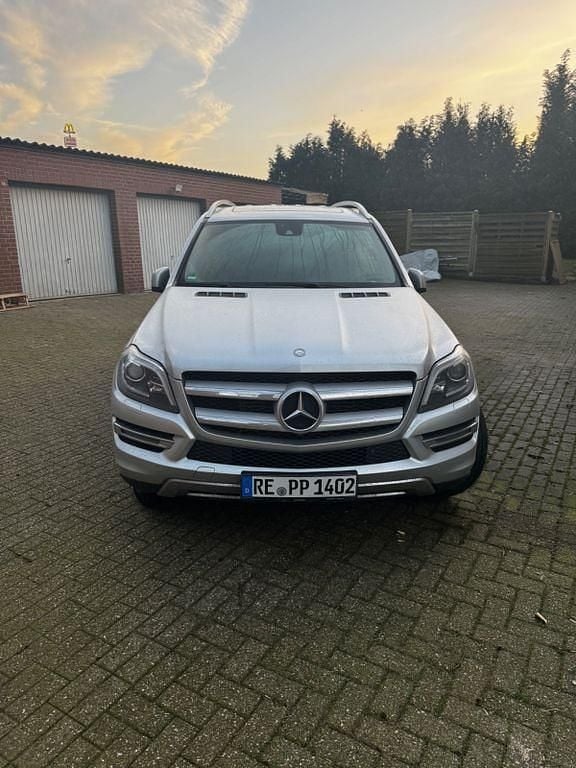 Gebraucht Mercedes GL350 258 PS (189 kW) 2013 Silber SUV