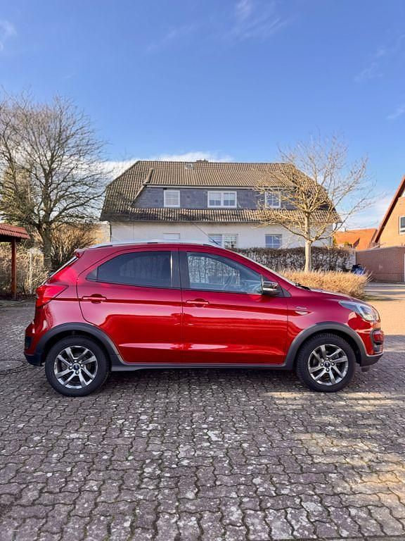 Gebraucht Ford Ka Plus Cool & Sound Edition 86 PS (63 kW) 2019 Rot Kleinwagen