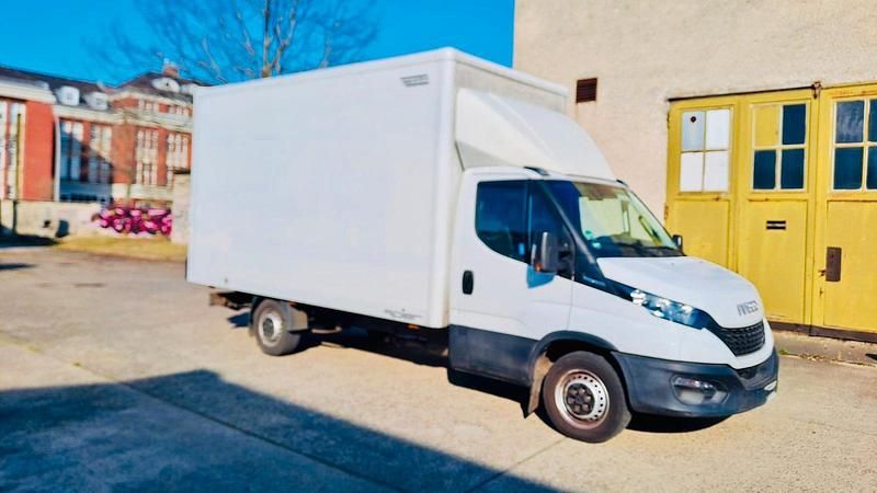 Gebraucht Iveco Daily 156 PS (114 kW) 2020 Weiß Limousine