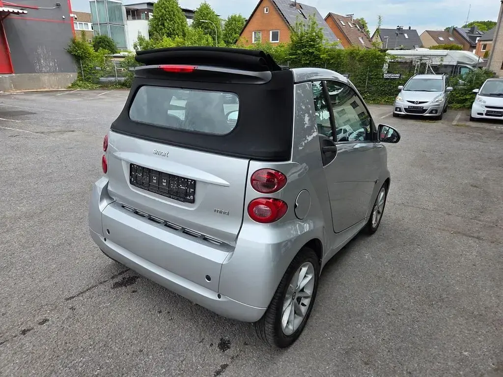 Gebraucht Smart ForTwo Cabrio Passion 71 PS (52 kW) 2012 Silber Cabrio