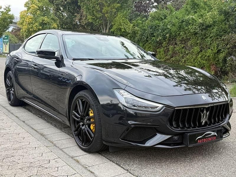 Gebraucht Maserati Ghibli GT 330 PS (242 kW) 2022 Schwarz Limousine