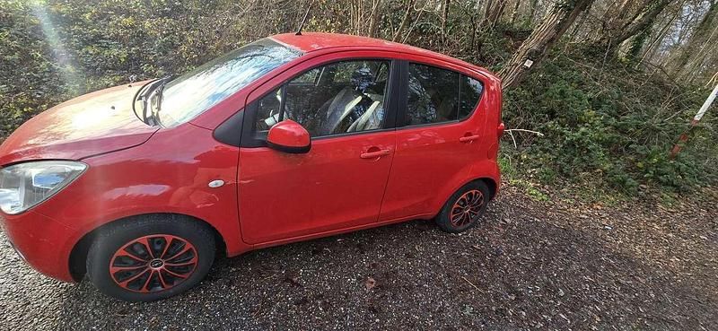Gebraucht Opel Agila 65 PS (47 kW) 2008 Rot Kombi