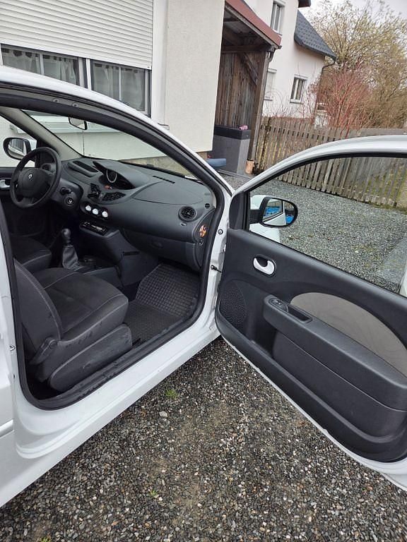 Gebraucht Renault Twingo 75 PS (55 kW) 2011 Weiß Kleinwagen