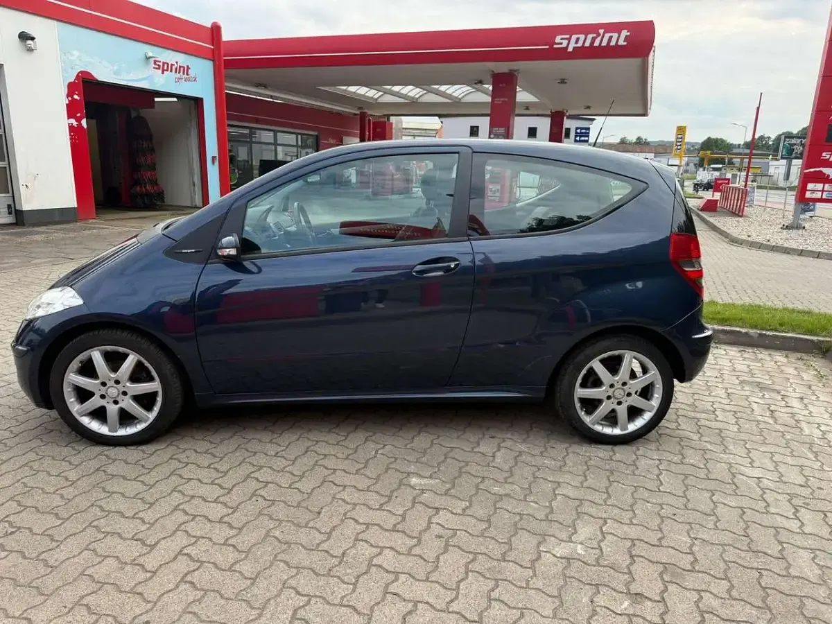 Gebraucht Mercedes A150 95 PS (69 kW) 2008 Blau Kleinwagen