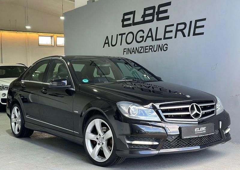 Schwarz Gebraucht 2014 Mercedes C220 AMG line Limousine | 13.800 € (Guter Preis) - Bild 1/4