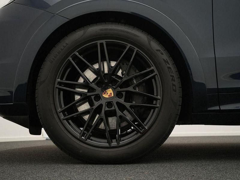 Gebraucht Porsche Cayenne 462 PS (339 kW) 2024 Blau SUV