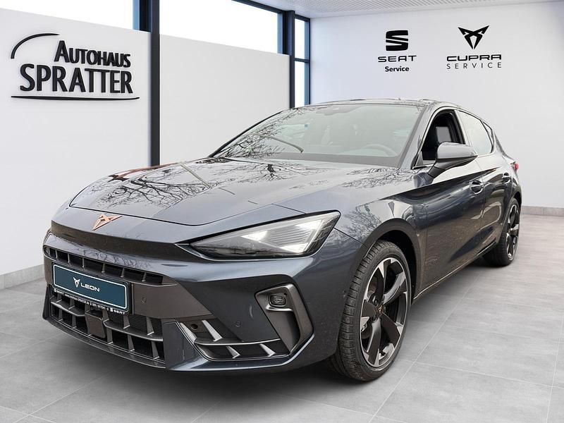 Neu Cupra Leon 150 PS (110 kW) 2025 Grau Limousine