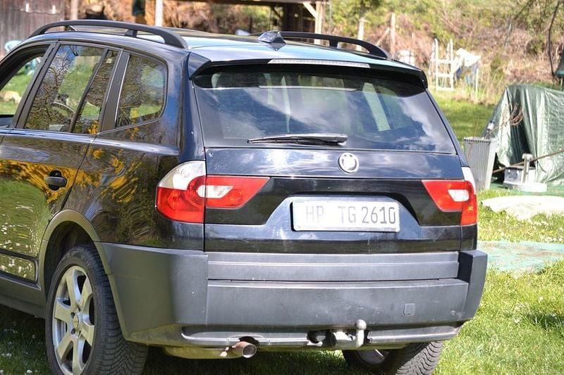 Gebraucht BMW X3 150 PS (110 kW) 2005 Schwarz SUV