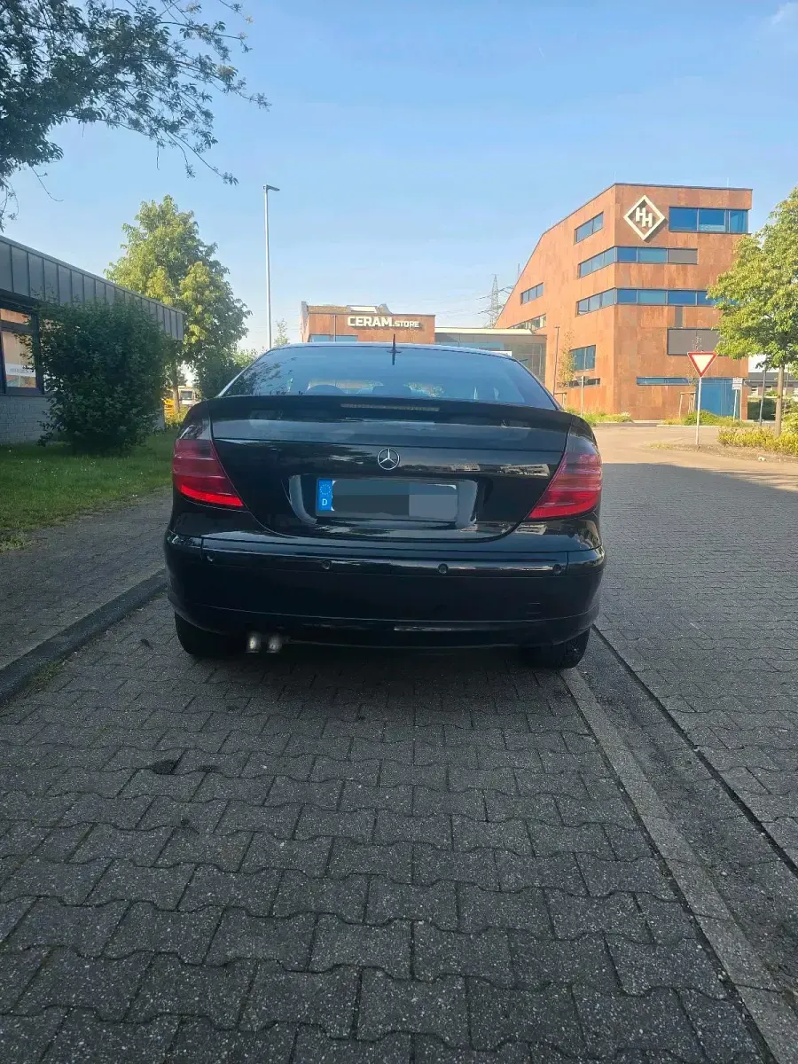 Occasion Mercedes C220 150 ch (110 kW) 2004 Noir Coupé