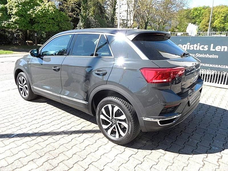 Używany VW T-Roc Active 110 KM (80 kW) 2022 Szary SUV