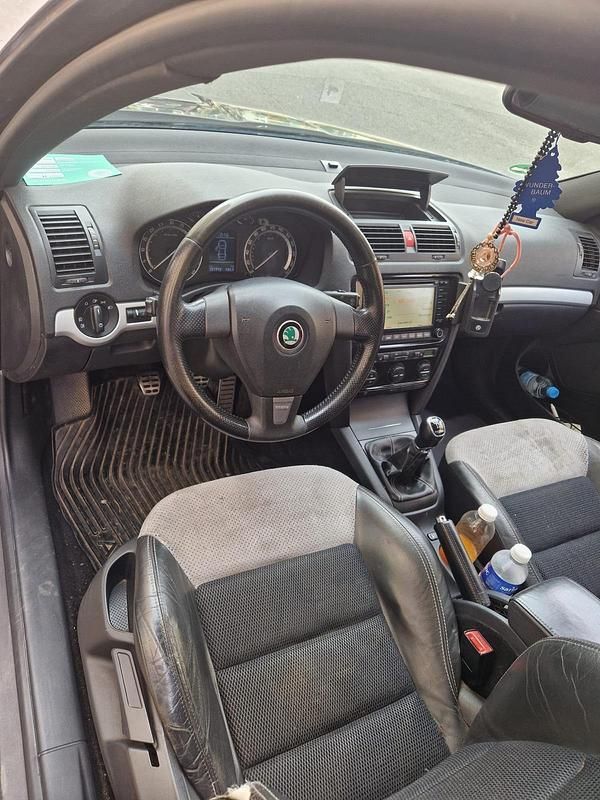 Gebraucht Skoda Octavia 170 PS (125 kW) 2006 Schwarz Kombi