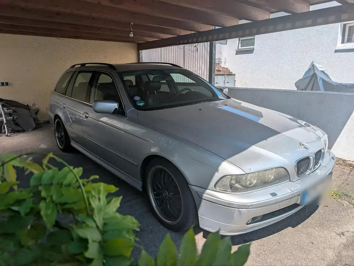 Gebraucht BMW 525 163 PS (119 kW) 2003 Silber Kombi
