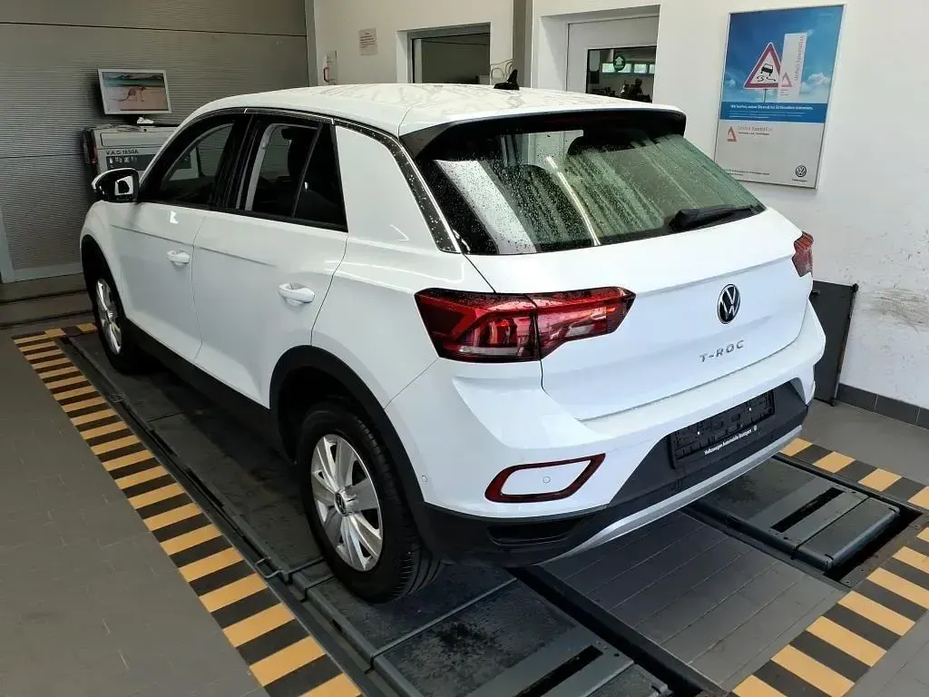 Gebraucht VW T-Roc 110 PS (80 kW) 2022 Weiß SUV