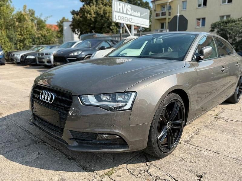 Grau Gebraucht 2013 Audi A5 Sportback Sport Limousine | 16.990 € (Fairer Preis) - Bild 1/4