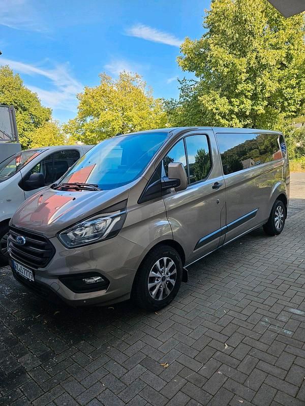 Gebraucht Ford Transit Custom 170 PS (125 kW) 2019 Braun Van / Kleinbus