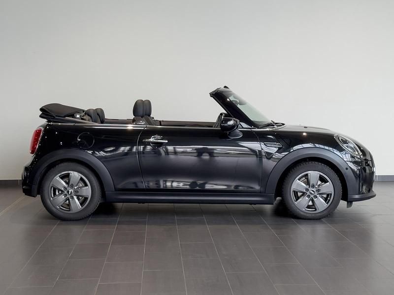 Gebraucht Mini Cooper 136 PS (100 kW) 2023 Schwarz Kleinwagen