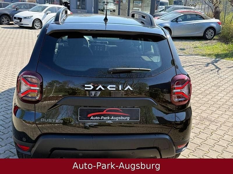 Second-hand Dacia Duster Expression 116 CP (85 kW) 2023 Negru SUV