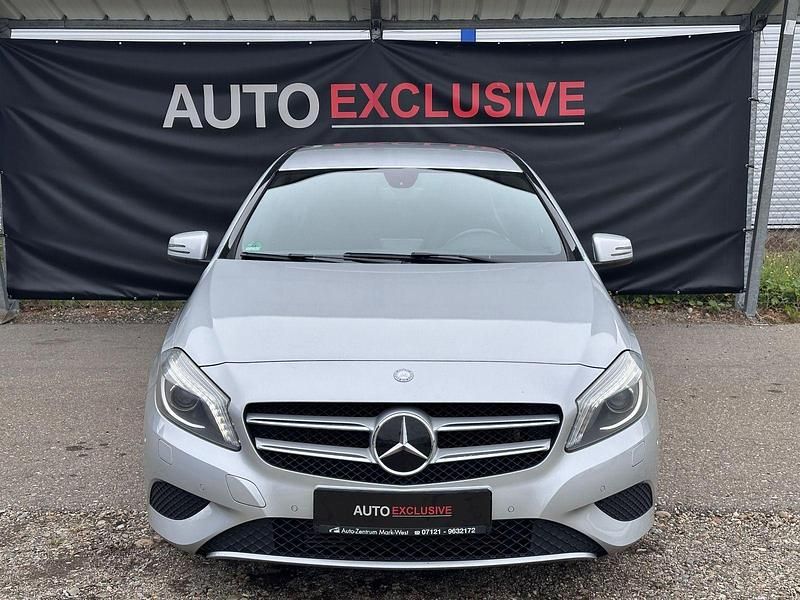 Brugt Mercedes A180 122 HK (89 kW) 2012 Sølv Hatchback