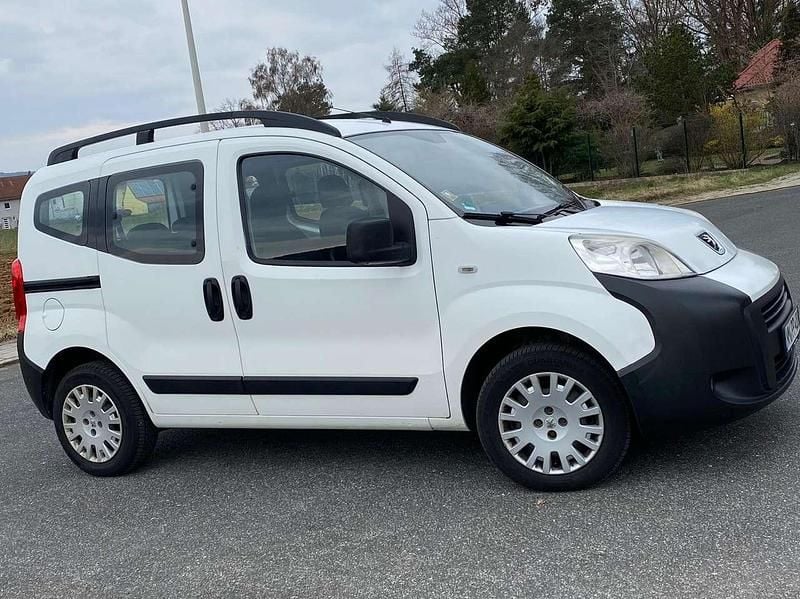 Gebraucht Peugeot TePee 75 PS (55 kW) 2012 Weiß Kombi