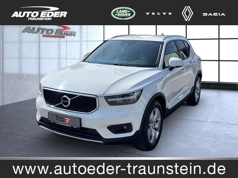 Ice white Gebraucht 2021 Volvo XC40 Momentum SUV | 25.900 € (Fairer Preis) - Bild 1/4