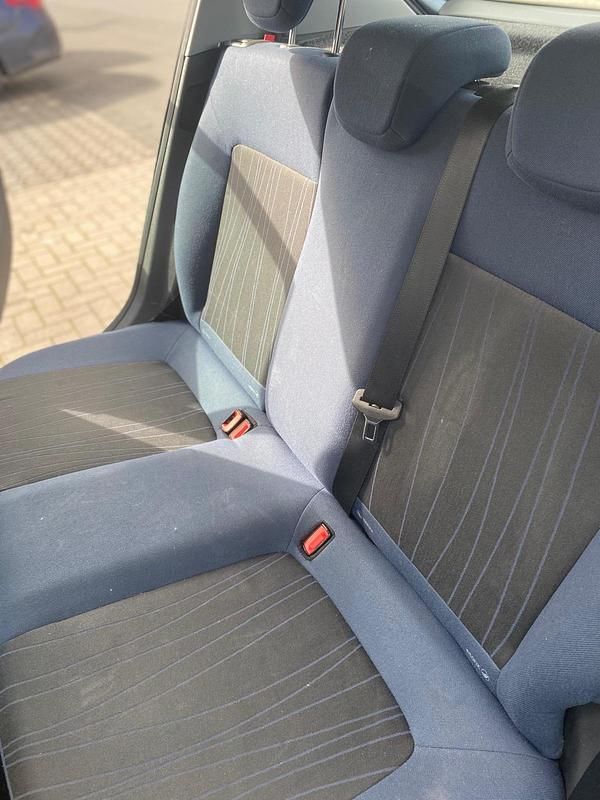 Second-hand Opel Corsa 85 CP (62 kW) 2004 Albastru Hatchback