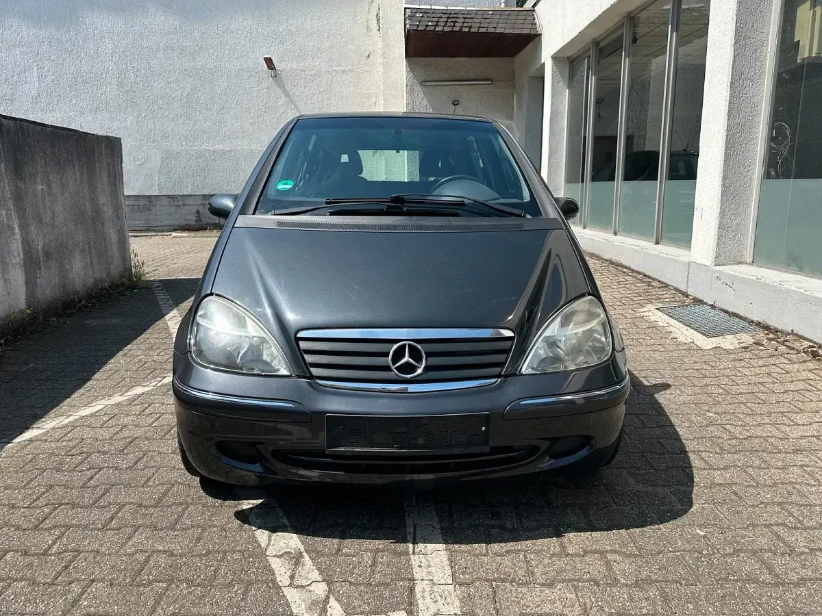 Gebraucht Mercedes A160 101 PS (74 kW) 2001 Schwarz Kleinwagen