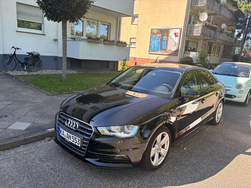 Gebraucht 2014 Audi A3 Ambiente Limousine | 11.500 € (Etwas zu teuer) - Bild 1/4