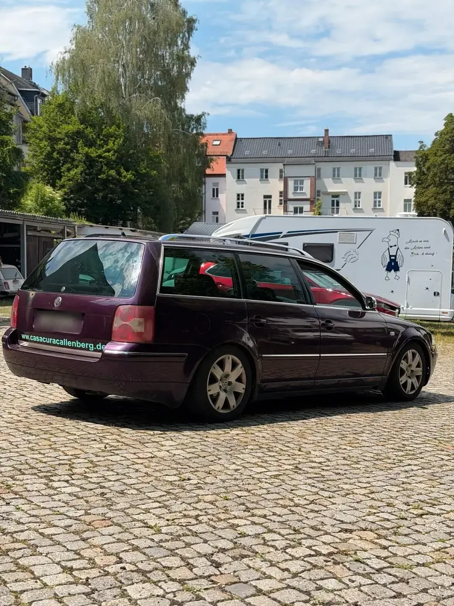 Gebraucht VW Passat Highline 131 PS (96 kW) 2002 Violet Kombi